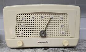 960u Jewel Vintage 1950s Model Ivory Am Tube Table Radio - Hums Needs Recap 960u Jewel Vintage 1950s Model Ivory Am Tube Table Radio - Hums Needs Recap