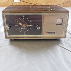 Acr-815 Juliette Vintage Solid State Table Clock Radio Model Acr 815 Parts Or Repair Acr-815 Juliette Vintage Solid State Table Clock Radio Model Acr 815 Parts Or Repair