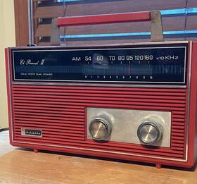 Apr-1475a Juliette El Personal Ii Vintage Portable Radio Red Model Ar-1475a - Works