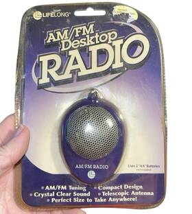 Fb25 Lifelong 701251010625 Vntg Am/fm Desktop Radio Nip