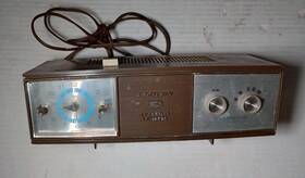 455kc Lloyds 1960s Am/fm Clock Radio Tested And Works Japan