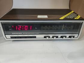 J222b Lloyds Lloyd Fm Am Radio Model