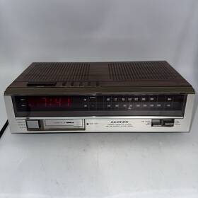 J249 Lloyds Vintage Model Am/fm Stereo Electronic Clock Radio With Cassette J249 Lloyds Vintage Model Am/fm Stereo Electronic Clock Radio With Cassette