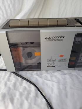 J296 Lloyds Am/fm Clock Radio Cassette Recorder Tested