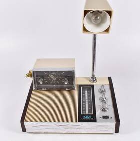 17-0139l Lre Lafayette Vintage Clock Radio With Desk Lamp Model Works Japan