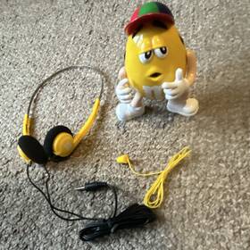 8414 M&ms Character Radio Am/fm Yellow With Headphones Battery Operated. It Works