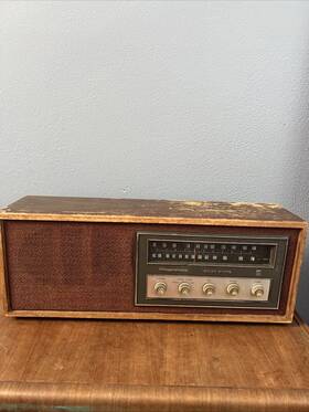 2fm035 Magnavox Vintage Tabletop Stereo Radio Walnut Finish With Speaker Works 2
