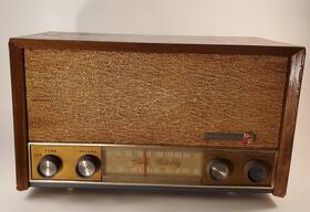 586474 Magnavox Rare Hi-fi Am/fm Radio Wood Cabinet Works In Fair Condition