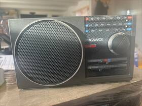 90al789 Magnavox 90al789/44 Vintage D2010 Multi-band Am/fm Portable Radio Tested Works Great