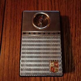 Am-60 Magnavox Vintage 1961 Pocket Transistor Radio Parts Or Repair