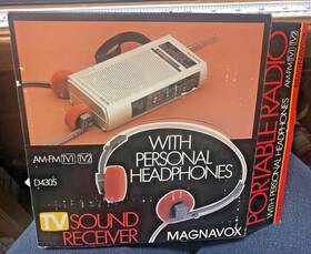 D4305 Magnavox New Vintage Am-fm Tv Sound Receiver Portable Radio W Headphones