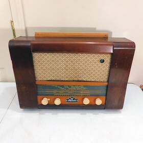 Mk-39918 Majestic Vintage Tube Radio Mk 39918 For Parts Powers On Lights Up No Sound