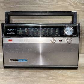 1488a Montgomery Ward Airline 4 Band Am/fm Radio Police Air Craft Tested And Works