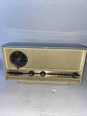 1810a Montgomery Ward Mid Century Modern Wards Airline Baby Blue Color Radio Alarm Clock Works Mcm