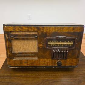93br-564a Montgomery Wards Airline 1939 Ward Wood Tabletop Tube Radio Restorative