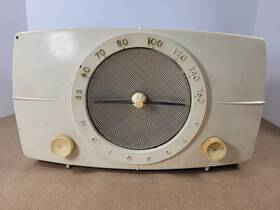 6x12u Motorola Vtg Untested 1940s Tube Am Radio Ivory Bakelite