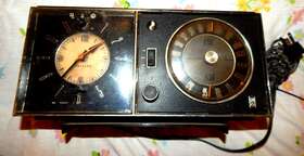 Bc4e Motorola Vintage Am/fm Clock Radio Parts Only. Make Me An Offer