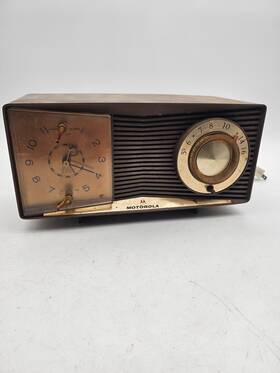 C17n Motorola Vintage 25 For Parts Or Repair Radio Works