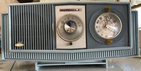 C4b-42 Motorola Vtg 1963 Am Clock Radio. Works Rare Blue On Color Combo Model C4b