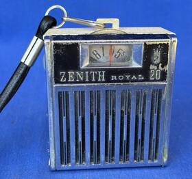 R20w Motorola Vintage 1960s Zenith Royal 20 Vest Pocket Transistor Radio - Works