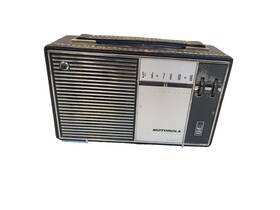 X41e Motorola Vintage Leather Case All Transistor Am Radio - Untested X41e Motorola Vintage Leather Case All Transistor Am Radio - Untested