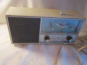 Xc22dh Motorola Vintage Solid State Clock Radio Alarm Working