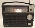 N764 Vintage Lloyds Dual Power Portable Radio Leather Casing Lloyd