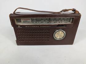 R-307 National Panasonic 10 Transistor Am Sw Radio Tested Working Leather
