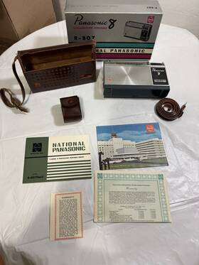 R-807j National Panasonic Vintage R-807 Band 8 Transistor Radio Minor Battery Problem
