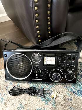 Gx500 National Panasonic Rf-1130lb Fm/lw/mw/sw Receiver Model No.rf-1130lb Excellent