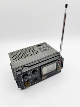 Rf-727 National Panasonic Portable Radio Cougar No.5 Fm/am Operation Confirmed
