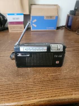 Rf-800b National Panasonic Rf-858 Radio Fm Am Transistor Radio. Untested