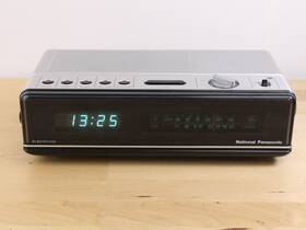 200bs Panasonic Vtg Rare Electronic Readout Alarm Clock Am/fm Radio Gray Digital