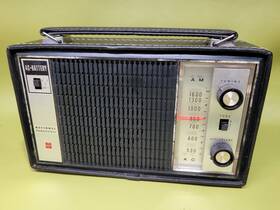 7-transistor Panasonic R-157 Vintage 1960s Am Radio - Model Works Great