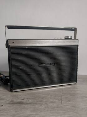 Rf-923 Panasonic Vintage Am/fm Portable Radio Ac/battery Working Condition Read