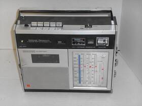 Rq-235ts Panasonic Vintage 1972 Am Fm Sw1-2 Radio - Working