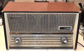 T-7.45 Panasonic Model Am-fm-sw 4 Band Vintage Needs Service Estate Surplus