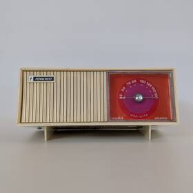 5515 Penncrest Vintage Solid State Am Radio Model - Orange/pink Jc Penney 5515 Penncrest Vintage Solid State Am Radio Model - Orange/pink Jc Penney