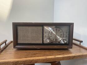 27-11279-1 Philco Vintage Am/fm Radio Model For Parts/repair Or Display