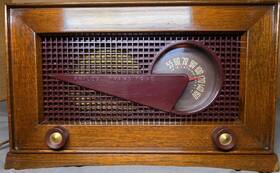 Philco 49-506 Model Inch Flying Wedge Vintage Tube Radio