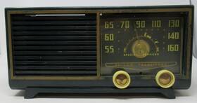 53-562 Philco Vintage 1952 Transitone Tube Am Radio Green Plastic Table Model