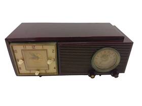 53-702 Philco Vintage Am Clock Radio - Read Description