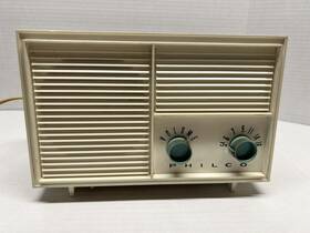 78-1000-9 Philco Vintage - Tube Am Radio Nice Working Condition White With Blue Knobs