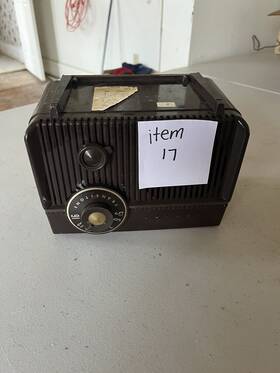 C579 Philco Am Tube Radio Brown Color Untested