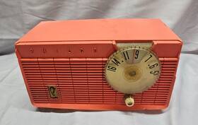 F815-126 Philco 1950s Salmon Pink Model Am Tube Radio -rare- Parts/repair Only