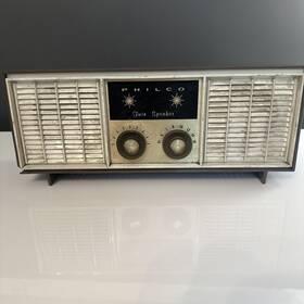 N-885 Philco Vintage Twin Speaker Radio #n-885