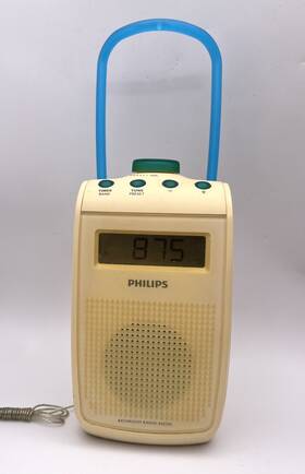 Ae2330 Philips Rare Bathroom Radio Great Condition