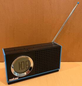 At212 Precor Vintage Realtone Am/fm Clock Radio Digital Blue Battery Operated At212 Precor Vintage Realtone Am/fm Clock Radio Digital Blue Battery Operated