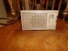R-19 Sylvania Vintage Transistor Radio In The Usa Leather Case R-19 Sylvania Vintage Transistor Radio In The Usa Leather Case