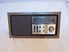 R425 Zenith Vintage Solid State Weather Table Top Radio Model
